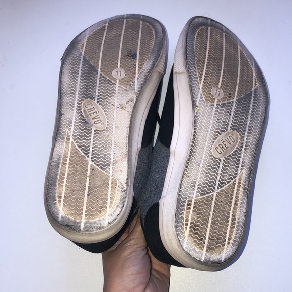 CREVO Sneakers (size m 11) - Picture 2 of 4